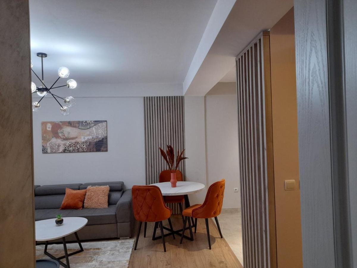 סקופיה Centar Two Apartment מראה חיצוני תמונה